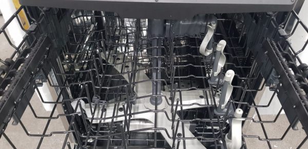 BRAND NEW OPEN BOX BUILT IN GE CAFE DISHWASHER (CDT875P4N0W2) WITH WIFI, WHITE COLOR WITH BRONZE HANDLE NO SCRATCHES & NO DENTS 