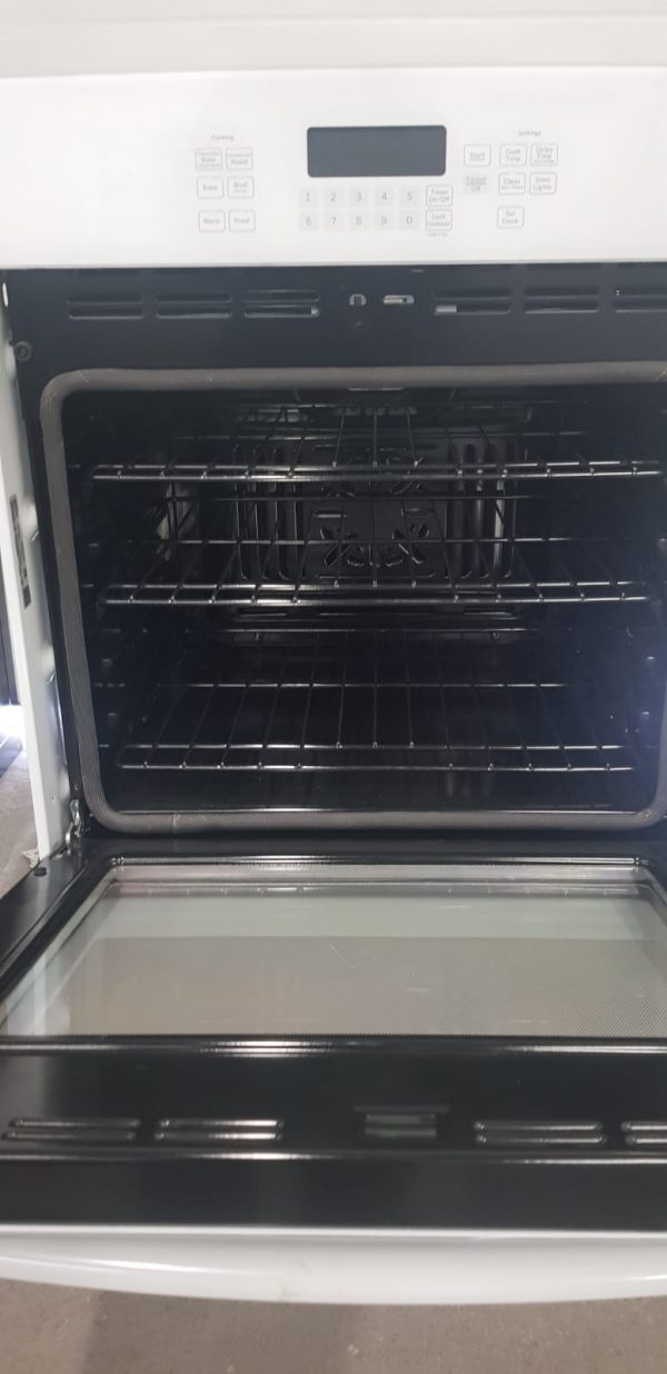 Brand New Open Box Built In GE Oven Jck5000df3ww No Scratches And No Dents