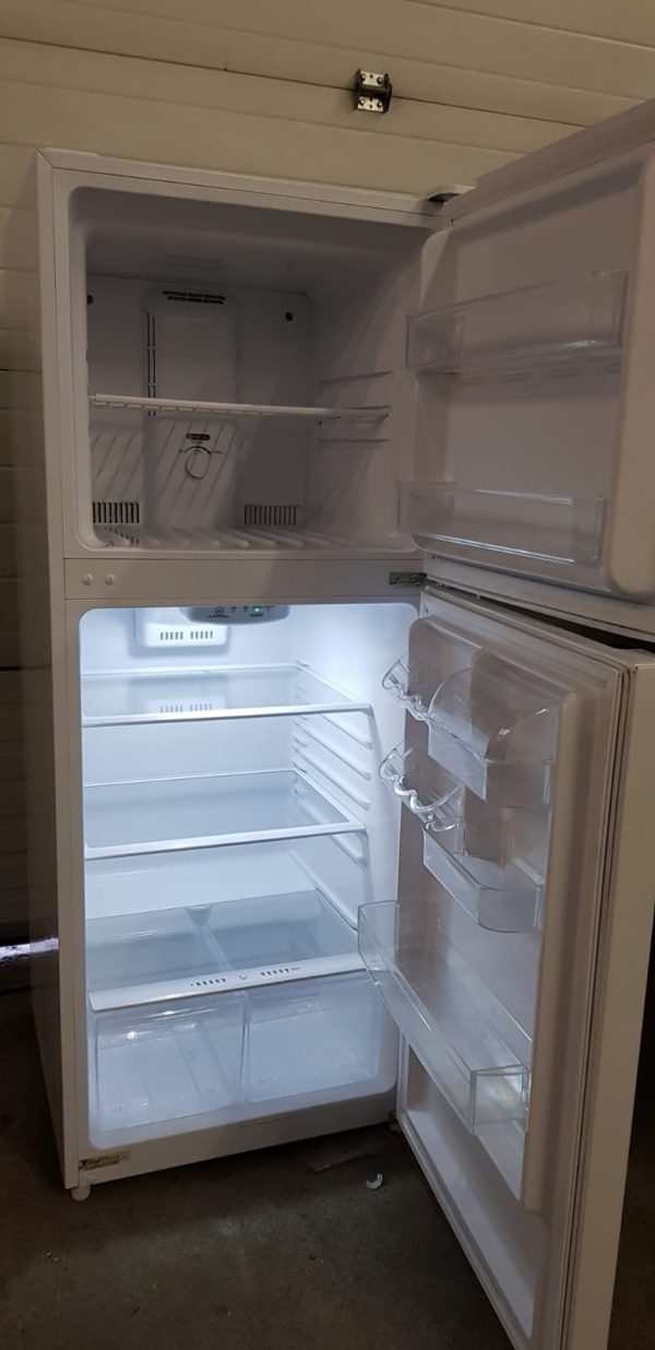 Refrigerator - Magic Chef - Hmdr1000wf