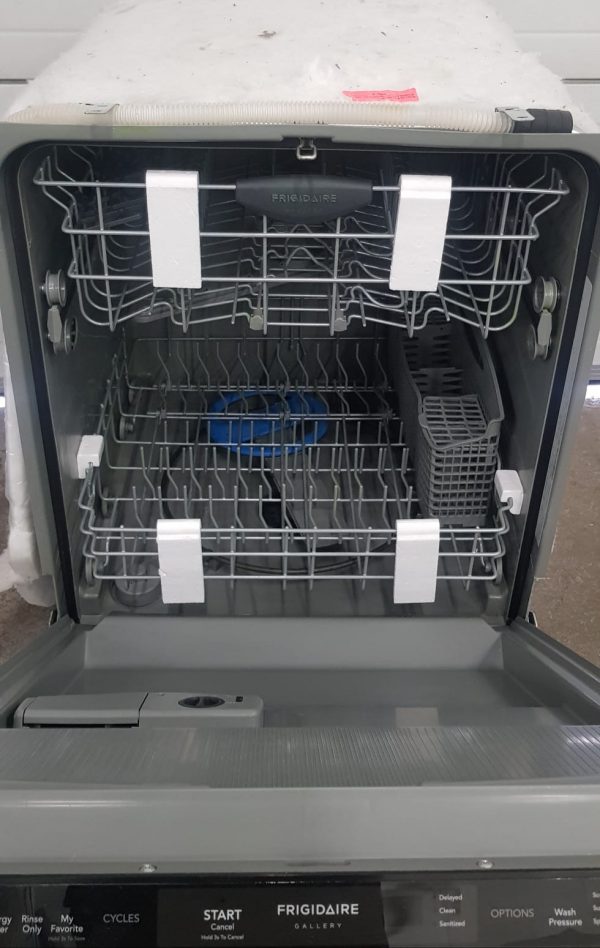 New Dishwasher Frigidaire - Fgid2466qf2a