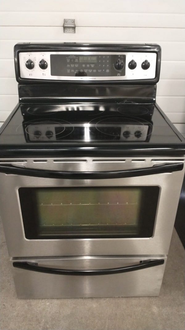 Electrical Stove - LG Lre6383st