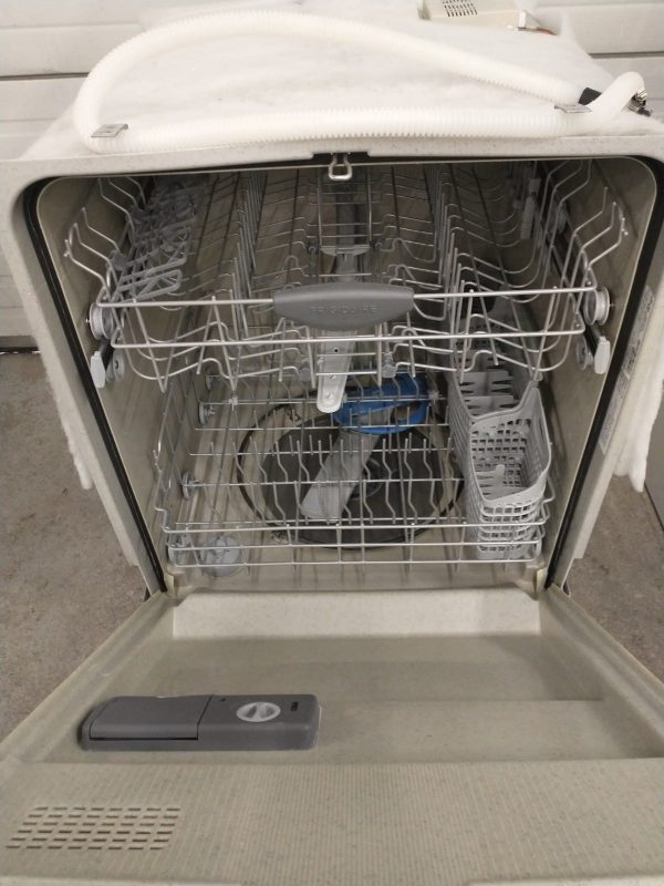Dishwasher  - Frigidaire Fghd2465nf1a