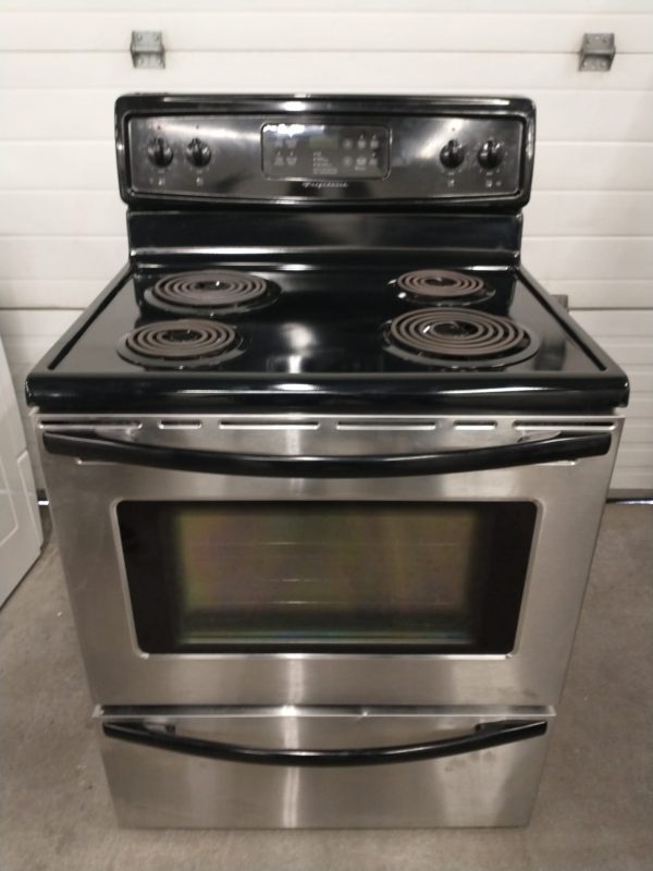 Electrical Stove - Frigidaire Cfef358eb1