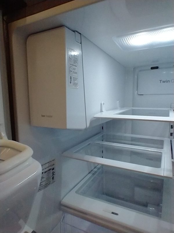 Refrigerator Samsung Rf263beaesr