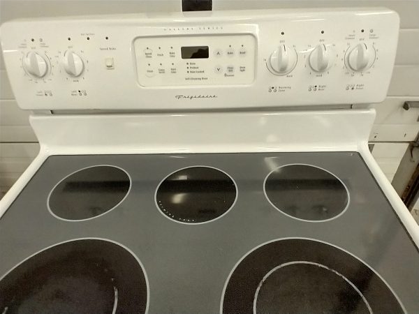 Electrical Stove Frigidaire - Serial Number Vf64151869