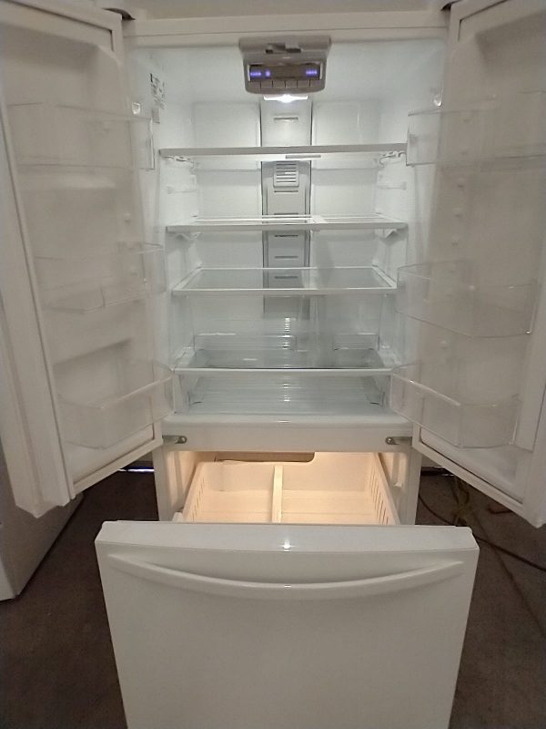 Refrigerator Kenmore 106.79402411