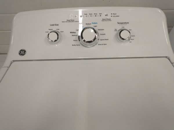 Set GE Washer Gtw330bmk1ww And Dryer Gtd40ebmk0ww