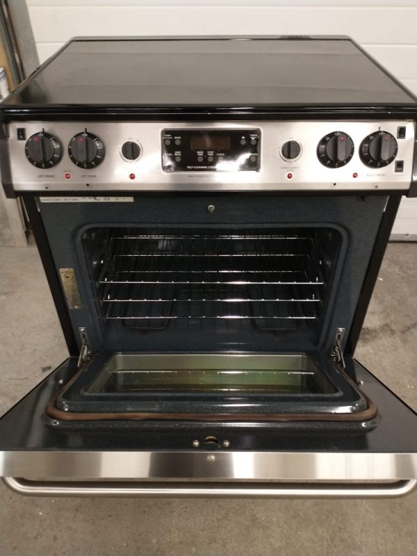 SLIDE IN ELECTRICAL STOVE - FRIGIDAIRE CFES388WGC6