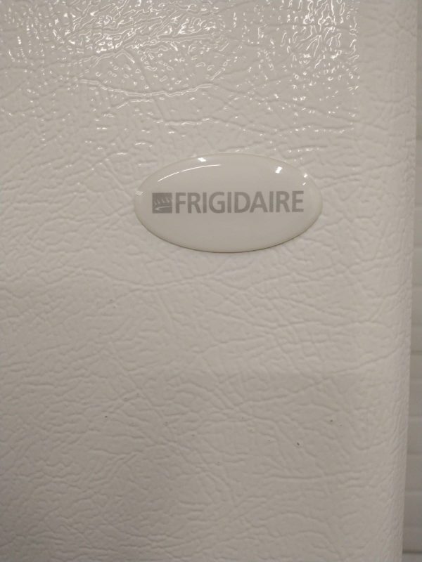 Refrigerator - Frigidaire Frt21rrjw0