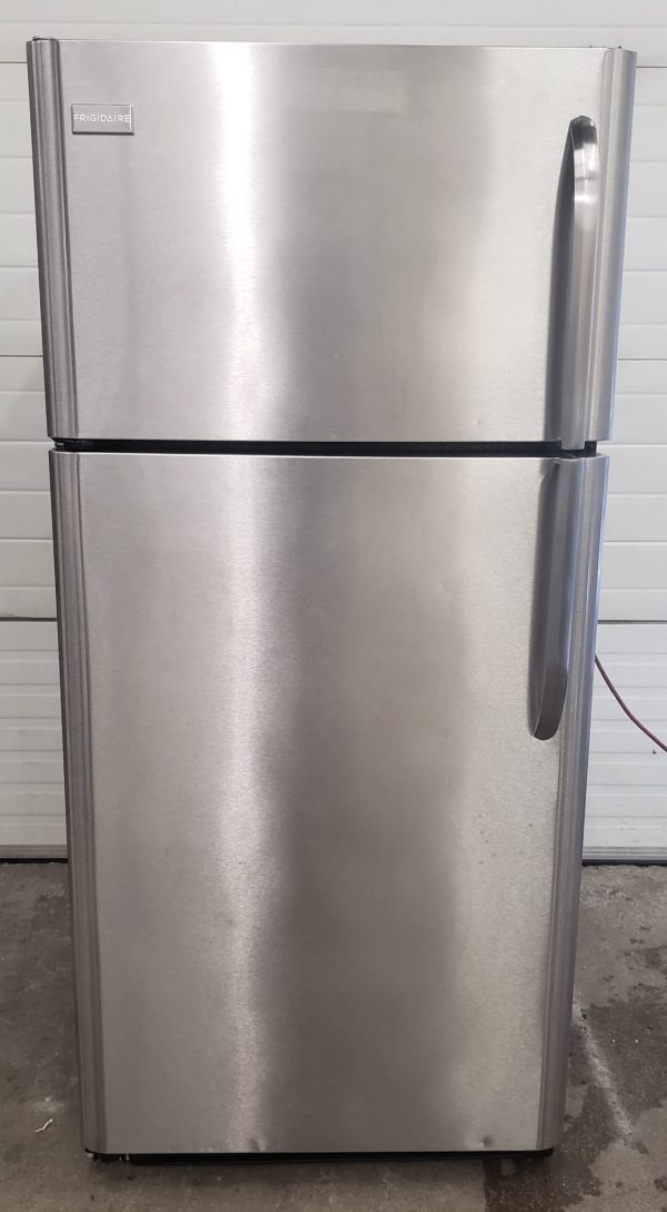 Refrigerator - Frigidaire Cfht1843lw1