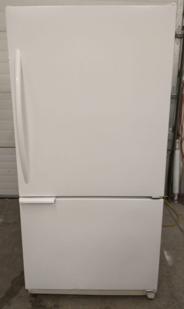 Refrigerator - Amana Bx20s5w