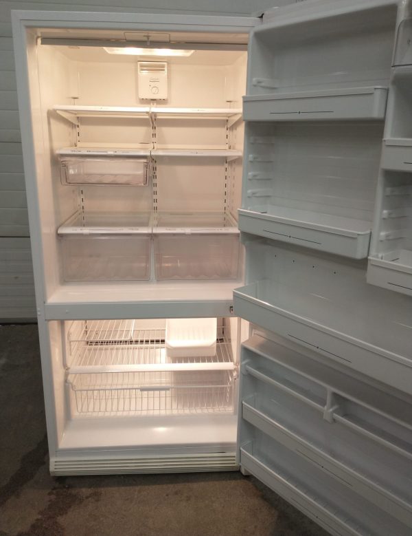 Refrigerator - Amana Bx20s5w