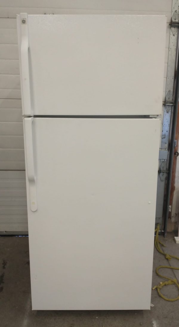 Used Refrigerator - GE Gts18rbsarww
