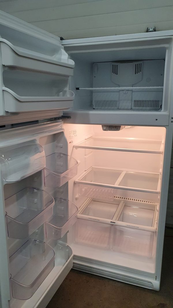 Used Refrigerator Frigidaire CFHT1843LW1