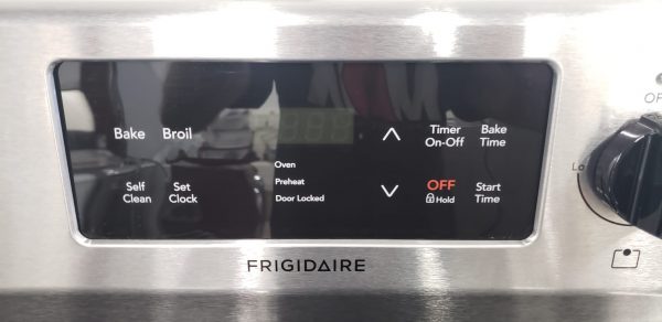 Electrical Stove - Frigidaire Cfef3054us6