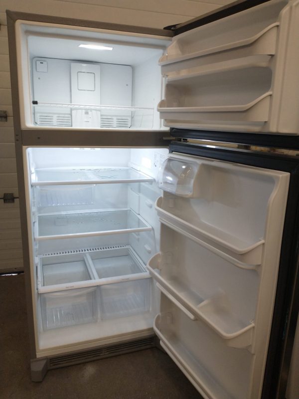 Refrigerator - Frigidaire Fgtr1845qf0