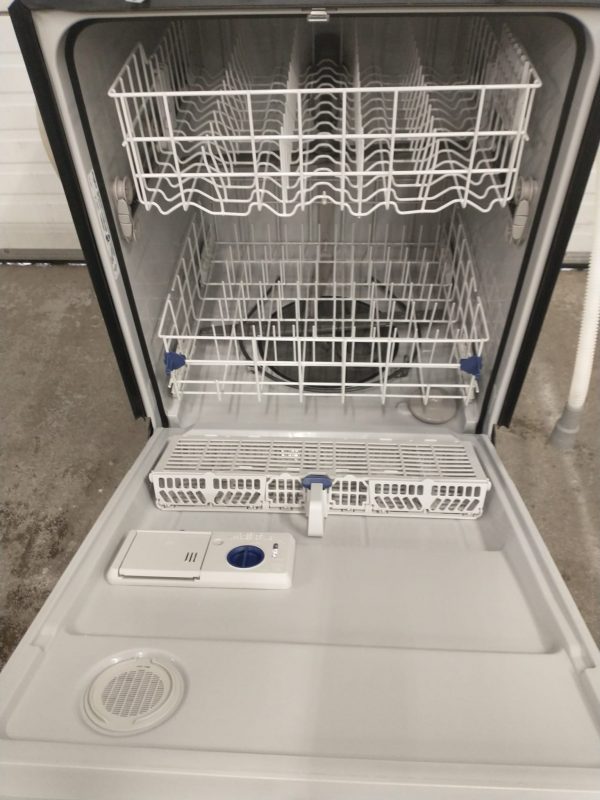New Open Box Dishwasher - Whirlpool Wdf520padm9
