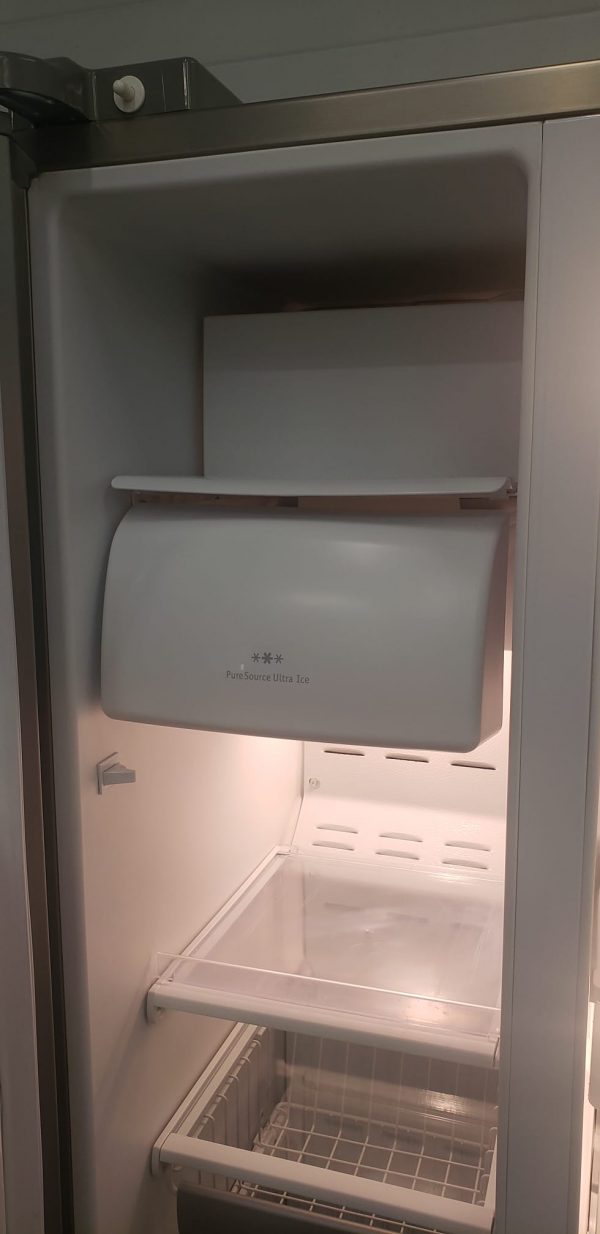 Used Refrigerator Frigidaire - Fphc2399kf1 Counter Depth