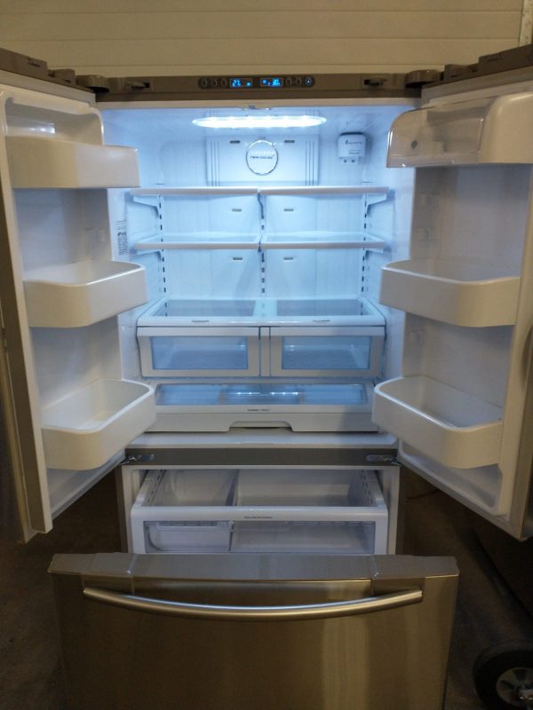 Used Refrigerator - Samsung Rf263afrs