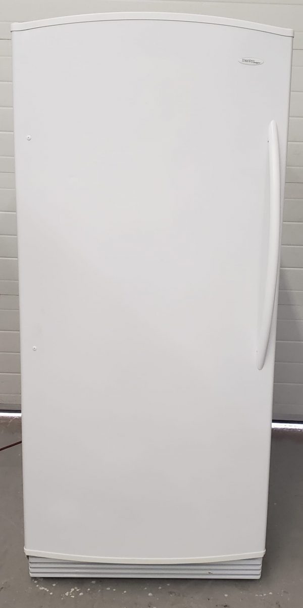 Used Refrigerator Danby Counter Depth Dff501wdd02