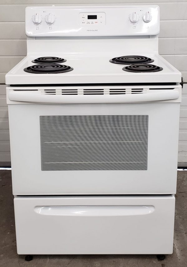 USED ELECTRICAL STOVE FRIGIDAIRE CFEF3012TWA