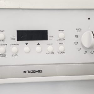 USED ELECTRICAL STOVE FRIGIDAIRE PFEF318AS2 3