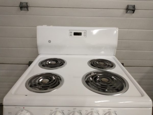USED ELECTRICAL STOVE GE