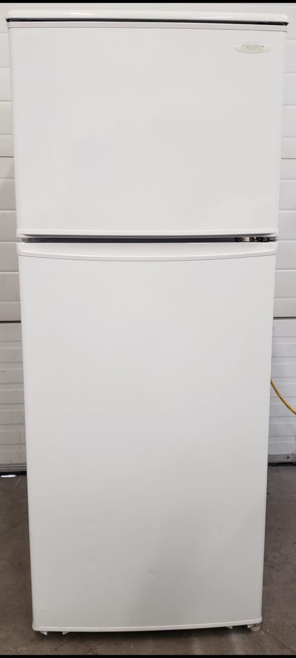 Used Refrigerator Danby Dff1144w