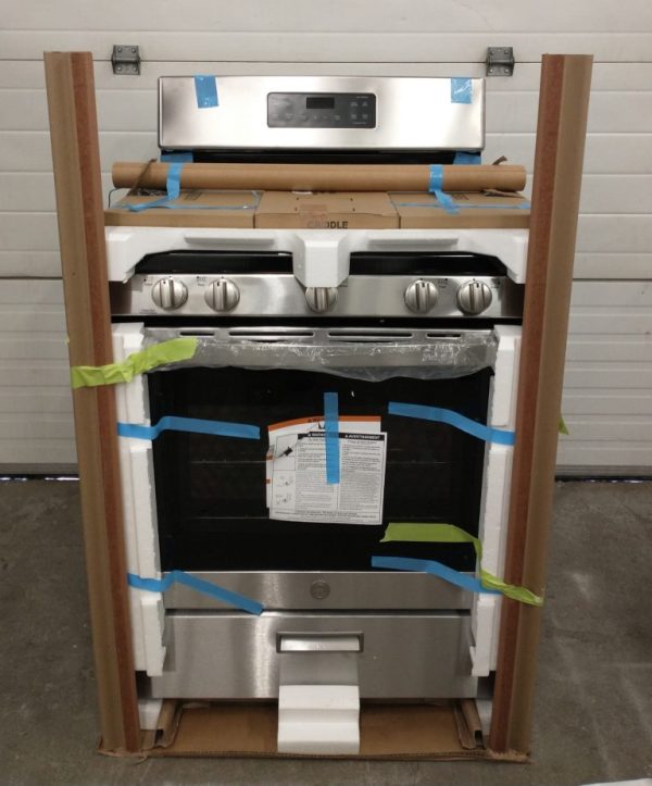 NEW GE STOVE WITH GAS RANGE & BROIL DRAWER JCGBS66SEKSS