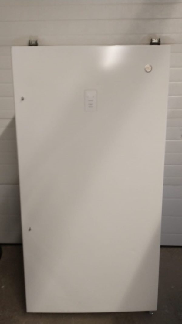New Open Box Upright Freezer GE Fuf17dlrdww