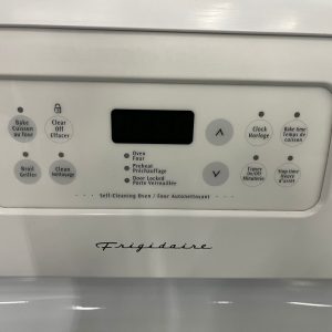 USED ELECTRICAL STOVE FRIGIDAIRE CFEF357CS3 2