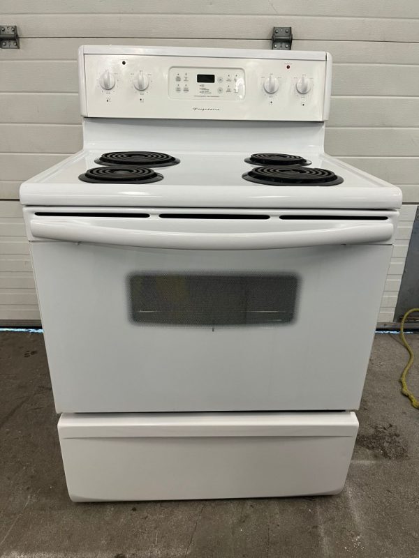 USED ELECTRICAL STOVE FRIGIDAIRE CFEF357CS3