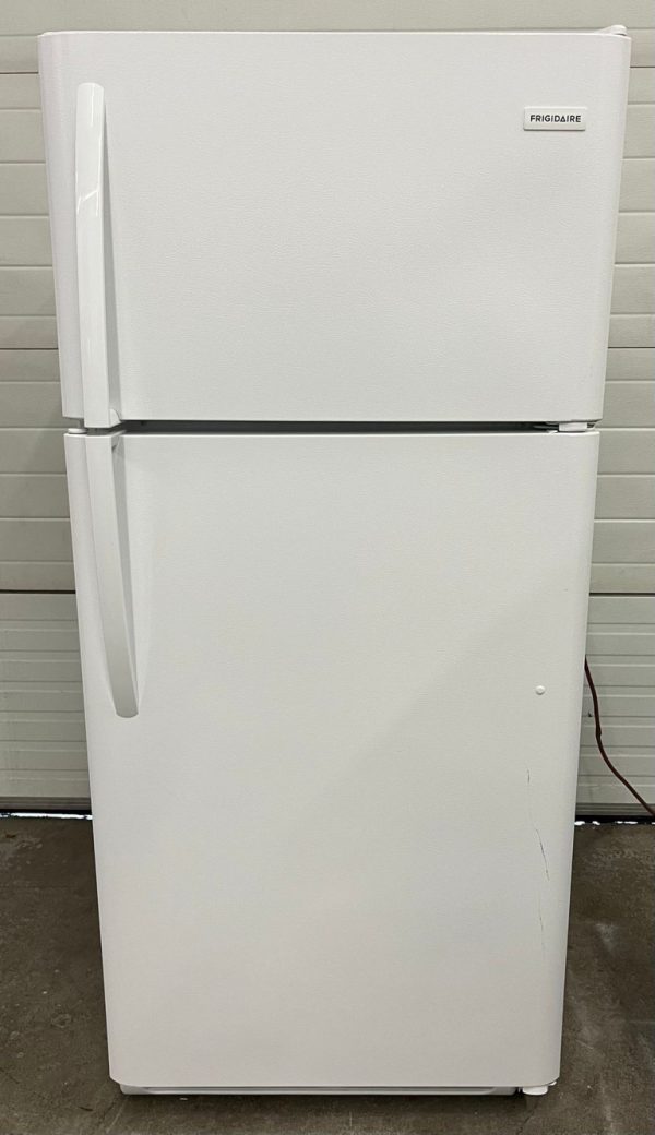 Used Refrigerator Frigidaire Fftr1814tw6