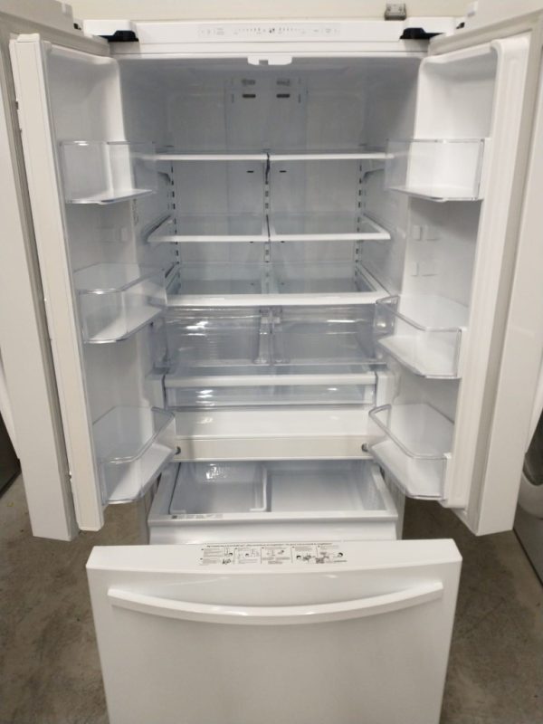 New Open Box Floor Model Refrigerator Samsung Rf220nftaww/aa