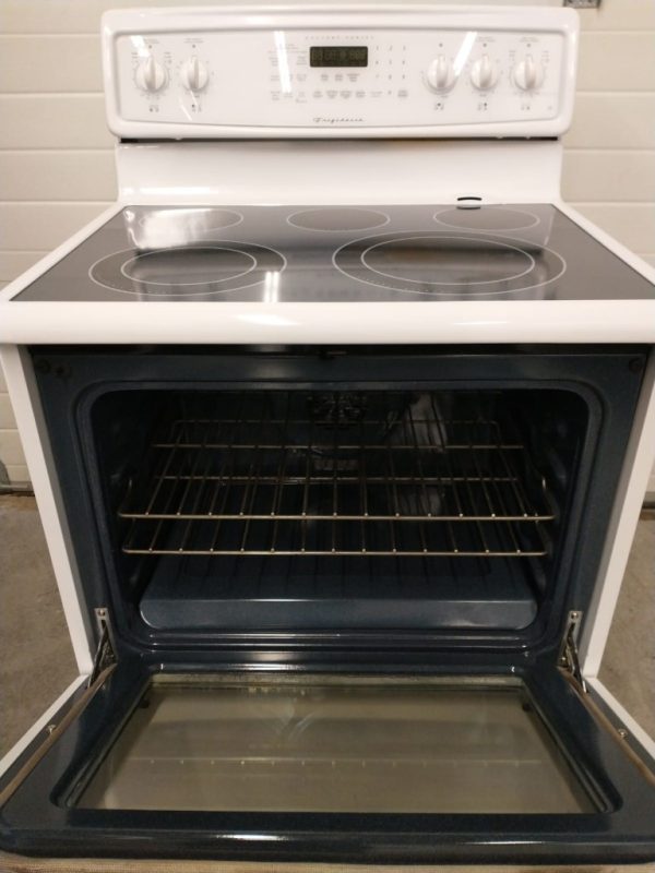 USED ELECTRICAL STOVE FRIGIDAIRE RGLRF385ES6