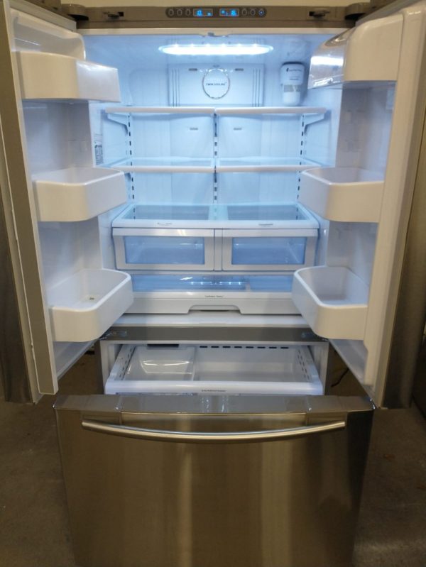 Used Refrigerator Samsung Rf263afrs