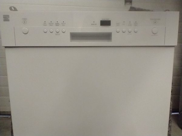 New Open Box Dishwasher Kenmore 630.12232318