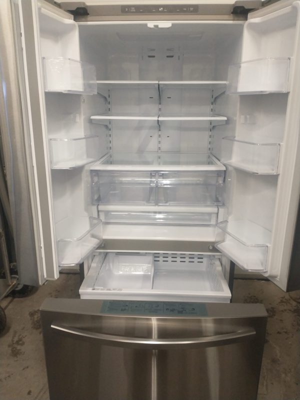 New Open Box Floor Model Refrigerator Rf220nftasr/aa