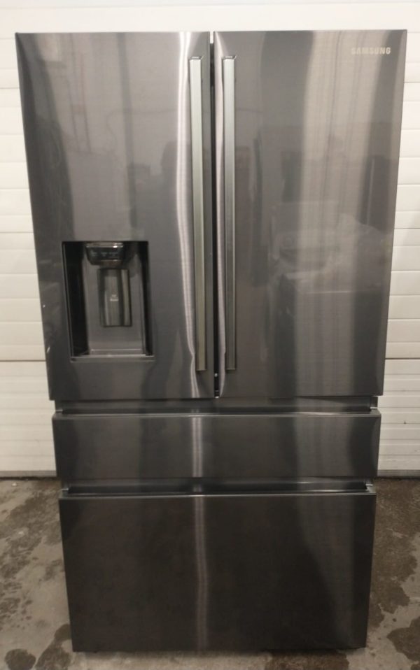 New Open Box Floor Model Refrigerator Samsung Rf23m8090sg