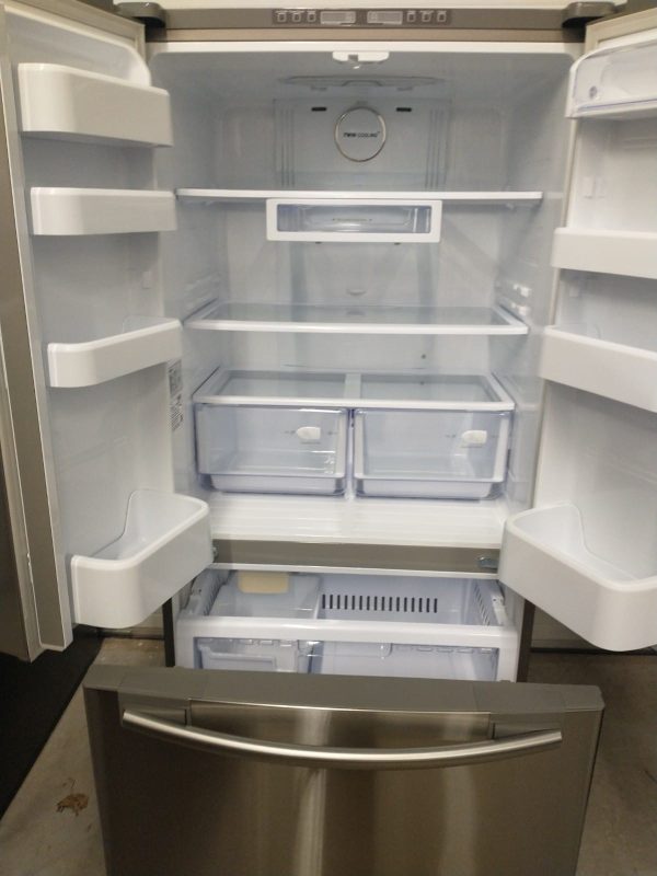 Refrigerator Samsung Rf18hfenbsr Counter Depth Less Than 1 Year