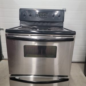 USED ELECTRICAL STOVE FRIGIDAIRE CFEF3578C3