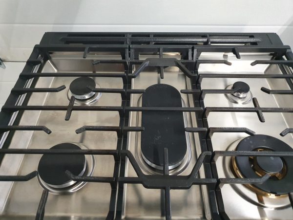 USED SAMSUNG LESS THAN 1 YEAR GAS STOVE NX60T8711SS/AA