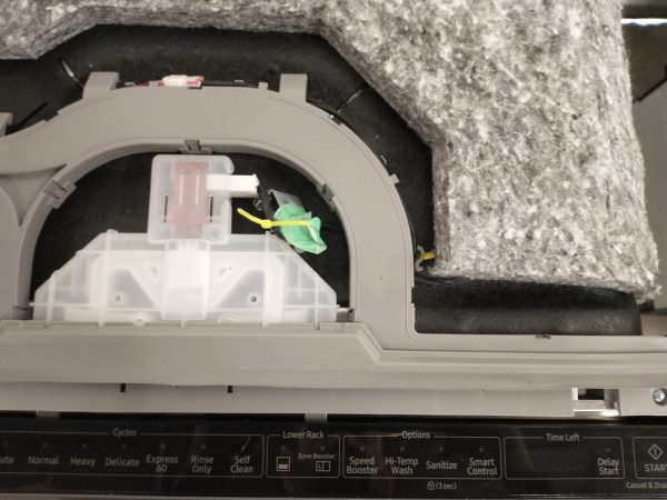 OPEN BOX  FLOOR MODEL DISHWASHER SAMSUNG DW80R9950UG