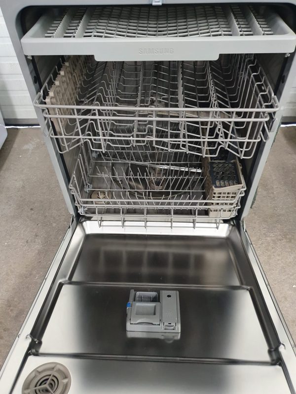 Open Box Samsung Dishwasher Floor Model DW80N3030US