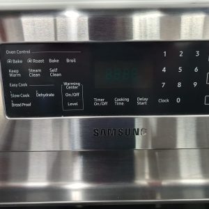 USED LESS THAN 1 YEAR ELECTRICAL STOVE SAMSUNG NE59R4321SSAC 30 INCH 4