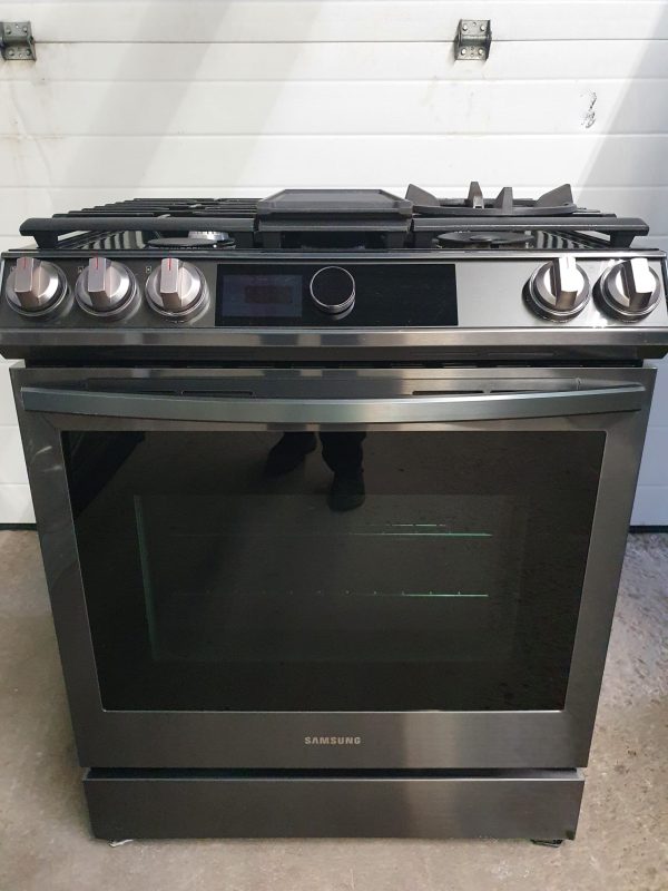 Used Samsung Less Than 1 Year Gas (propane) Stove Nx60t8711sg/aa