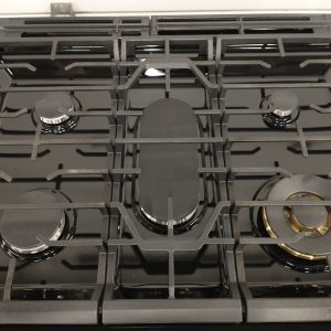 USED LESS THAN 1 YEAR GAS STOVE NX60T8711SGAA 2