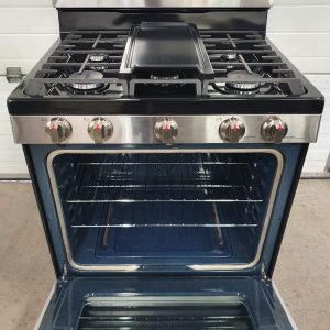 USED LESS THAN 1 YEAR SAMSUNG GAS STOVE NX58H5600SS 1