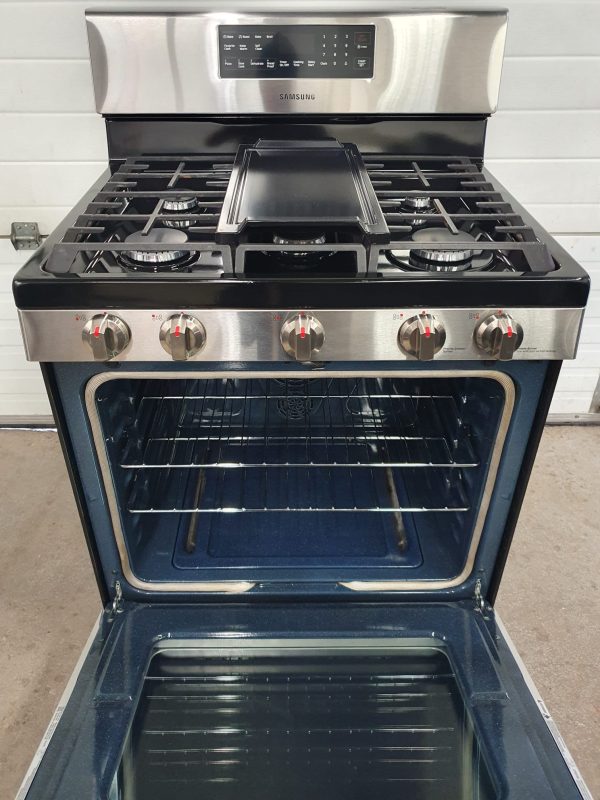 USED SAMSUNG GAS STOVE LESS THAN 1 YEAR NX58H5600SS