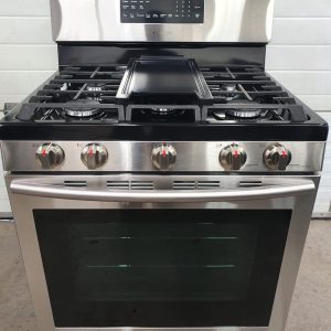 USED LESS THAN 1 YEAR SAMSUNG GAS STOVE NX58H5600SS 2